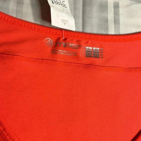 MPG CORAL boxy t shirt,oversized,bright,activewear,PTP 20”,NWT - Picture 4 of 9